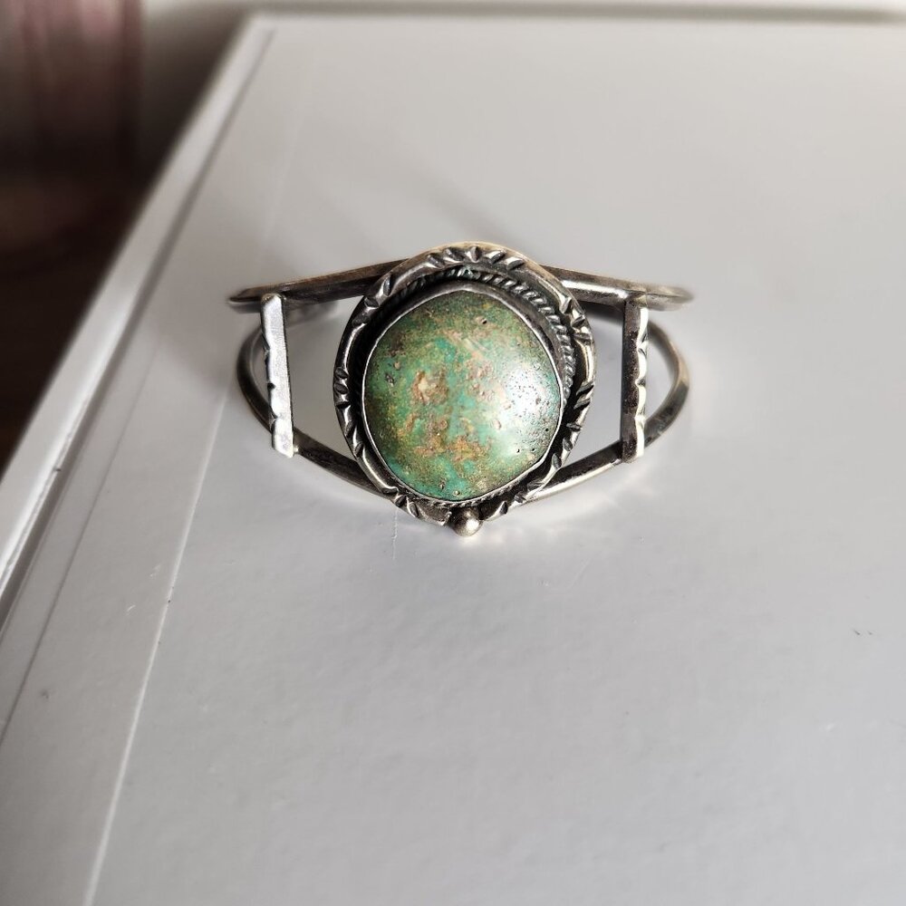 Vintage Navajo Sterling Silver Cuff Bracelet With Green Turquoise Stone Handmade